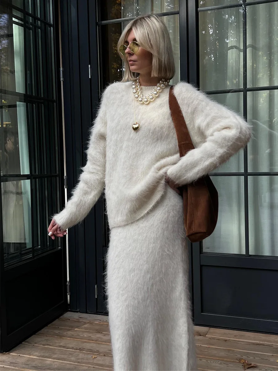Bornlladies Winter Fashion Wool Knitted Streetwear 2-Piece Set Oversized Pullover High Waist Skirt Women Casual  Lounge Outfit