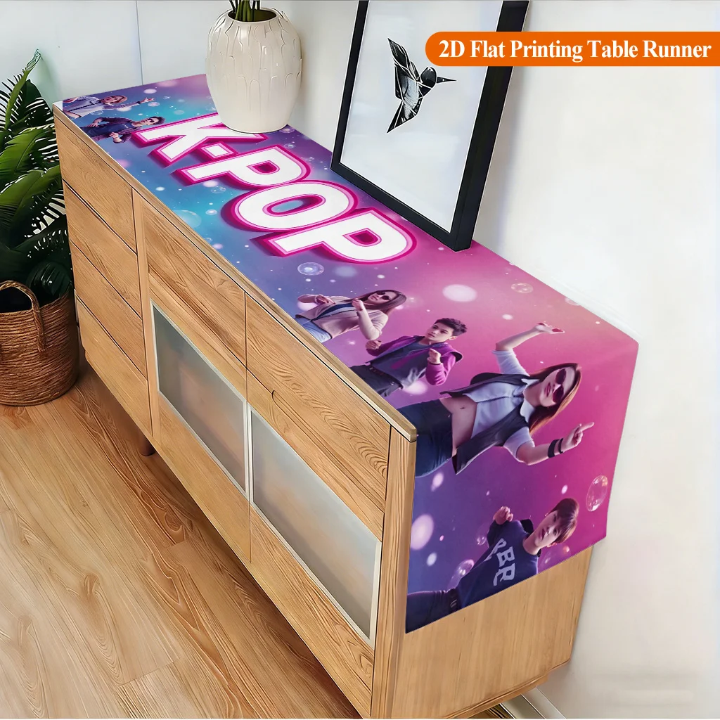 1 Stück Kpop Happy Birthday 2D-bedruckter Tischläufer, dekorative rechteckige Tischdecke aus Polyester für drinnen und draußen, beliebter Tanz – Detail 5