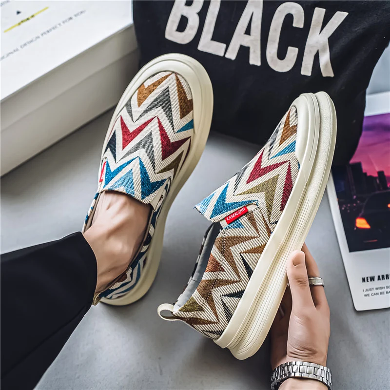 2024 Designer Print Canvas Loafers Men Summer Harajuku Style Slip-on Sneakers For Men Espadrilles Bold Men's Vulcanized Sneaker