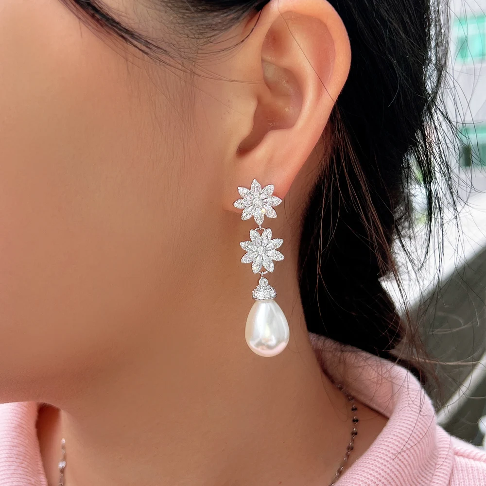 CWWZircons Chic Cubic Zirconia Cluster Flower Dangle Drop