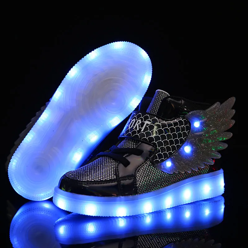 Kids Sneakers USB Charging LED Luminous Shoes Flat Wing Skateboard Shoes Light Up Girls Casual Board Shoes Children Sports Shoes