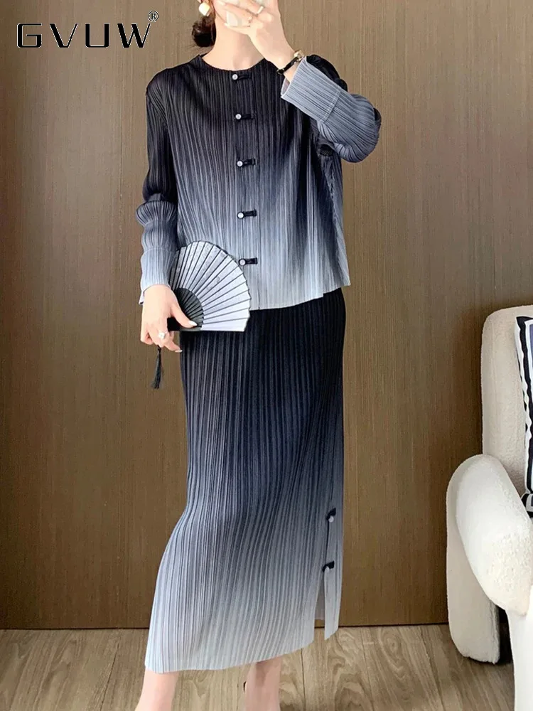 

Женский комплект из двух предметов GVUW, элегантный плиссированный топ с длинным рукавом и круглым вырезом и юбка, цвет градиент, модель 17G6060