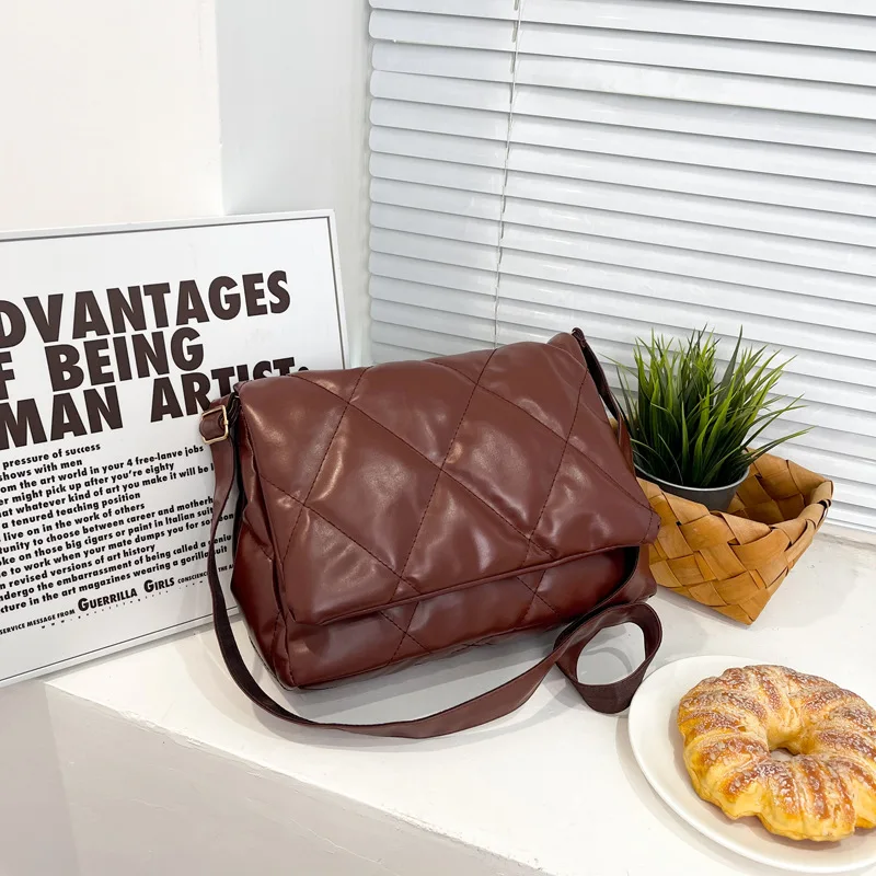 Down Bag Women's New Trendy and Fashionable Diamond Grid Small Square Versatile and Large Capacity Single Shoulder Crossbody Bag