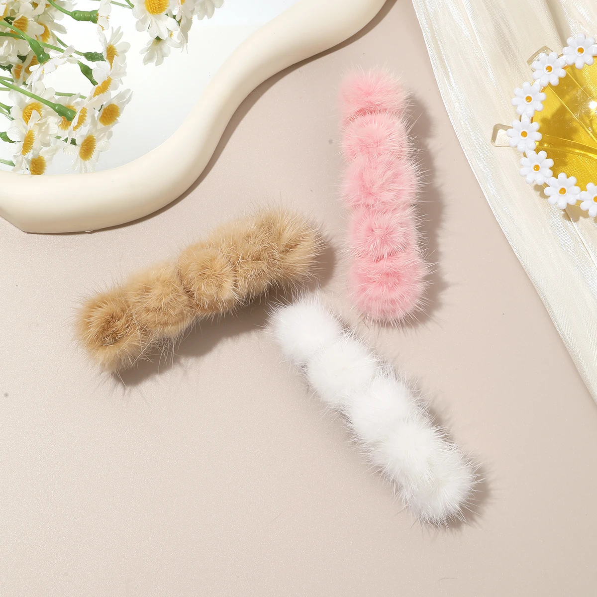 1pc Korean Plush Spring Hair Clip Temperament Women Girls Simple Hairpin Solid Color Barrette Hair Styling Accessories Headwear