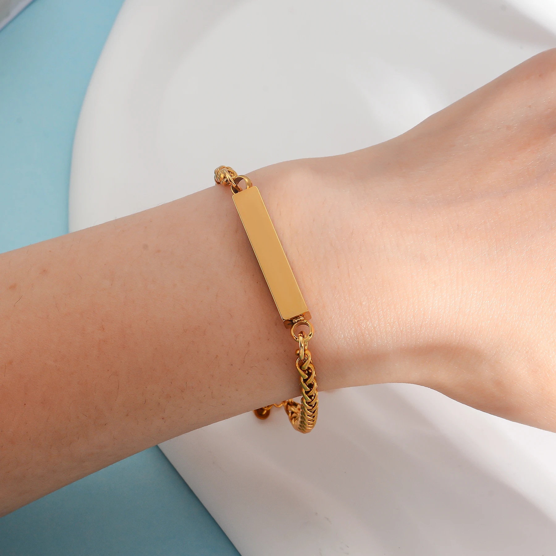 Bracciale Porta Ceneri Personalizzato In Acciaio Inox | Gioiello Commemorativo Con Nome Inciso Per Uomo E Donna - 3