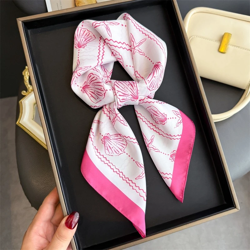 Sciarpa stampata con conchiglia di sale marino da 68 cm Sciarpa da donna in fibra di poliestere autunno e inverno Scialle caldo alla moda e versatile 4