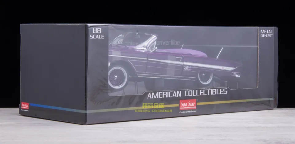 1/18 ミニカー CHEVROLET IMPALA 1961 1961 Impala SS 409 Bubble Top Coupe 1:18-Scale Diecast Car