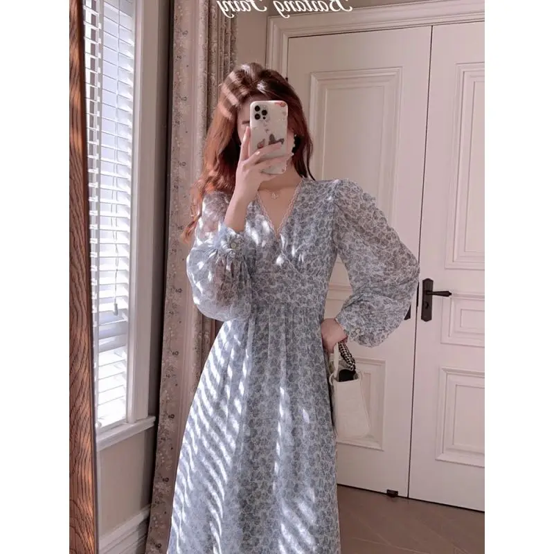 

Casual dress female 2023 spring design advanced feeling method fragrant wind broken flower chiffon long-sleeved dress women