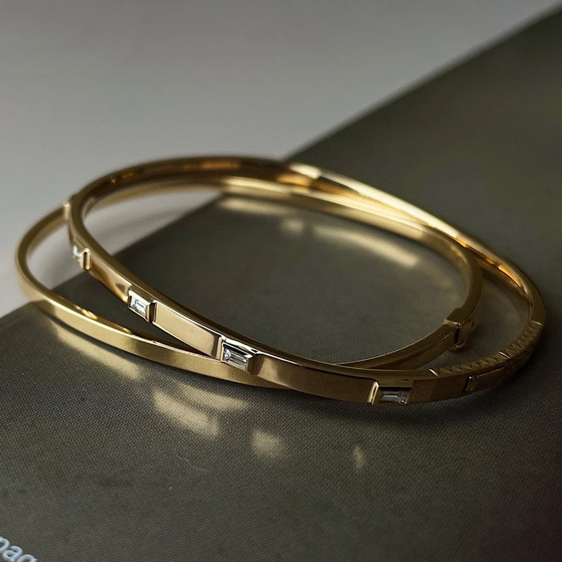 Aazuo Fine Jewelry 18K Yellow Gold Natrual Diamonds Love Bangle For Woman Upscale Trendy Wedding Engagement Party Luxurystyelife