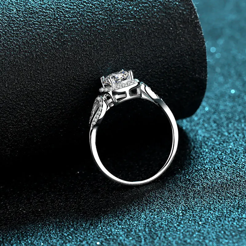 0.8 Carat Moissanite Ring S925 Sterling Silver Ring Leaf Shape Plated With Pt950 For Women Anniversary Gift With GRA Testimonial