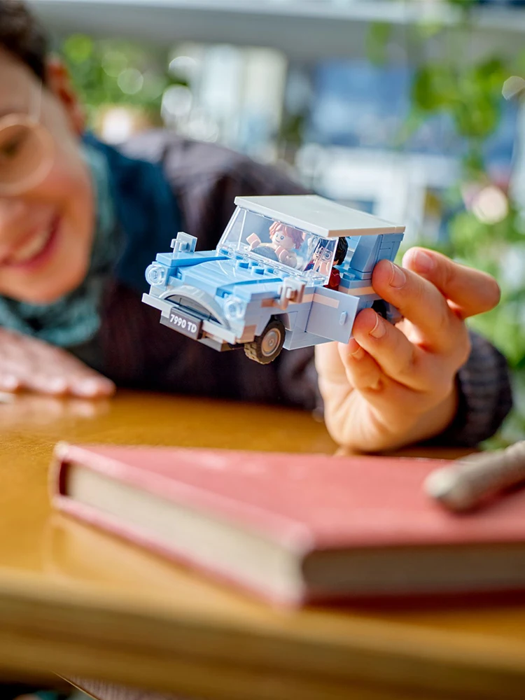 切手 昔 Flying Ford Anglia™ 76424 | Harry Potter™ | Buy online at