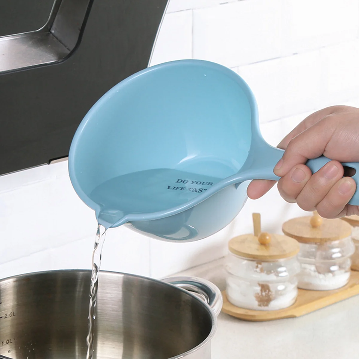 1Pc Shampoo Spoons Water Cup Bath Water Scoop Shampoo Japanese Water Ladle Plastic Water Dipper Water Ladle Home Water Bag