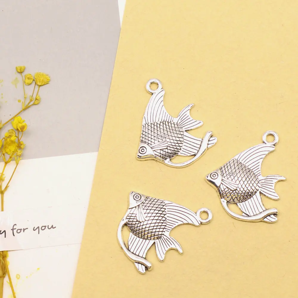 

5pcs 25x30mm Fish Charms Men Pendant Craft Supplies Fashion Jewellery Antique Silver Color