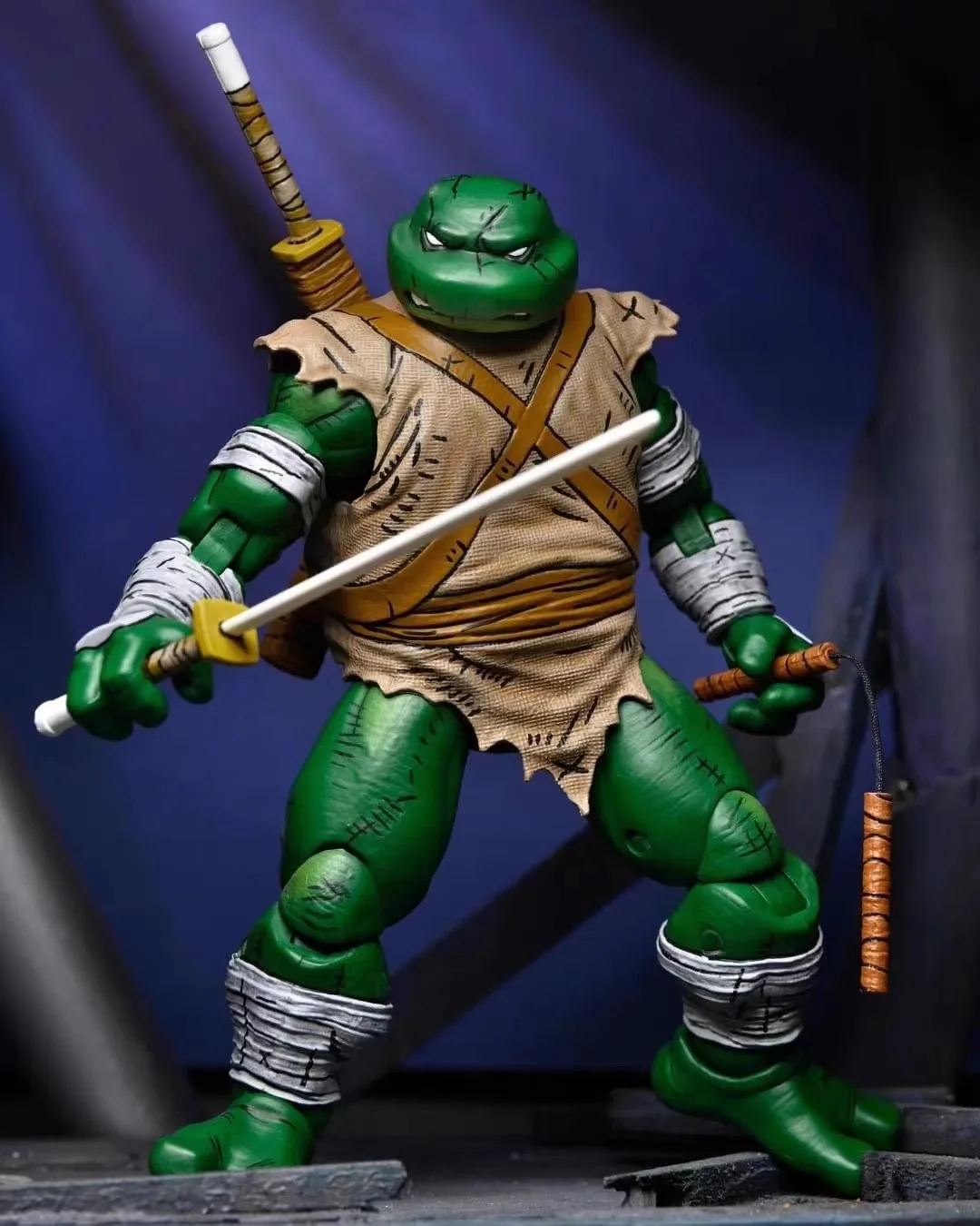 NECA 54372 Ʋ ׼ ǱԾ, 7 ġ