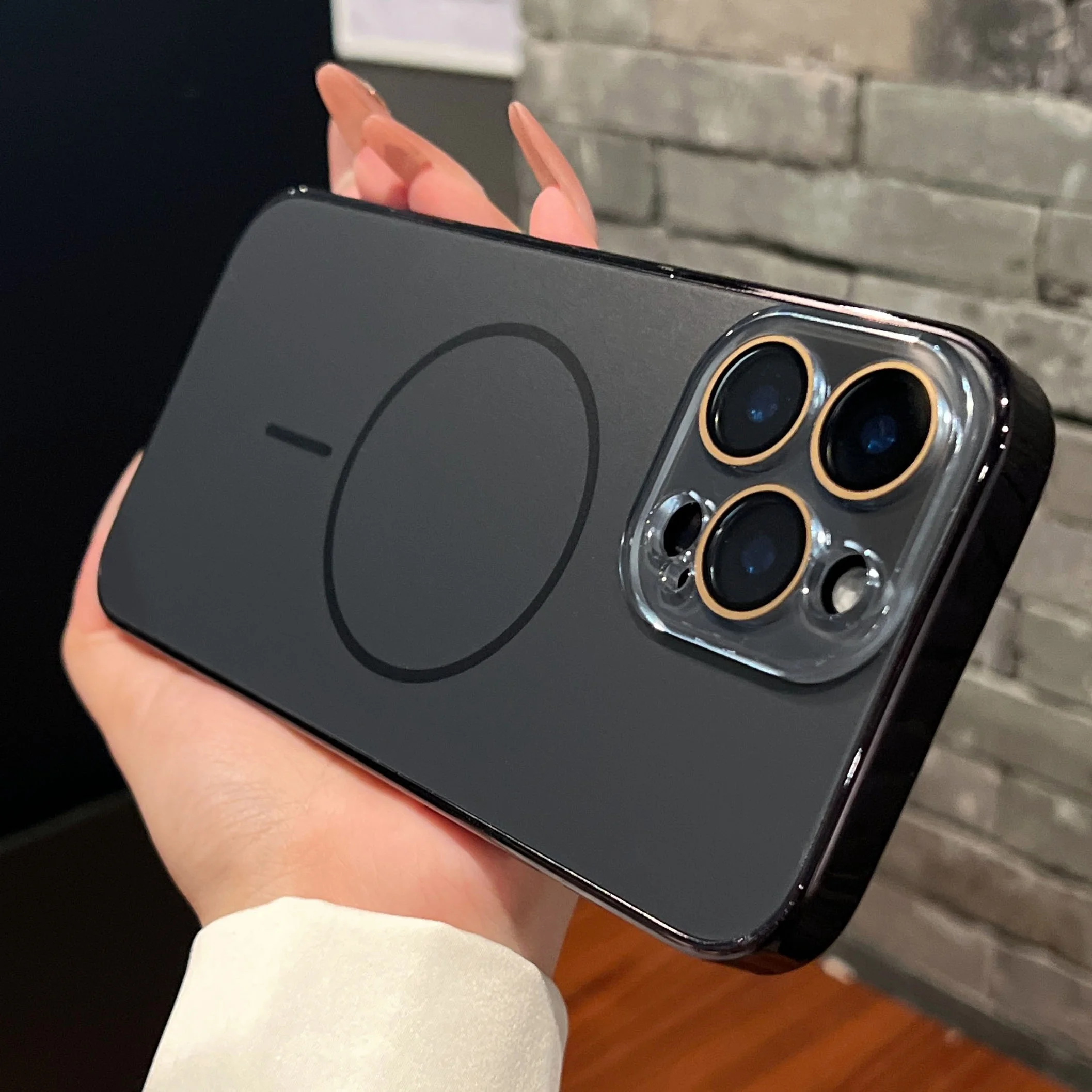 ลักซัวรี่ นาโน แมท For Magsafe Case for iPhone 16 15 14 Plus 13 12 11 Pro Max Wireless Charge Tempered Armor Cover 2