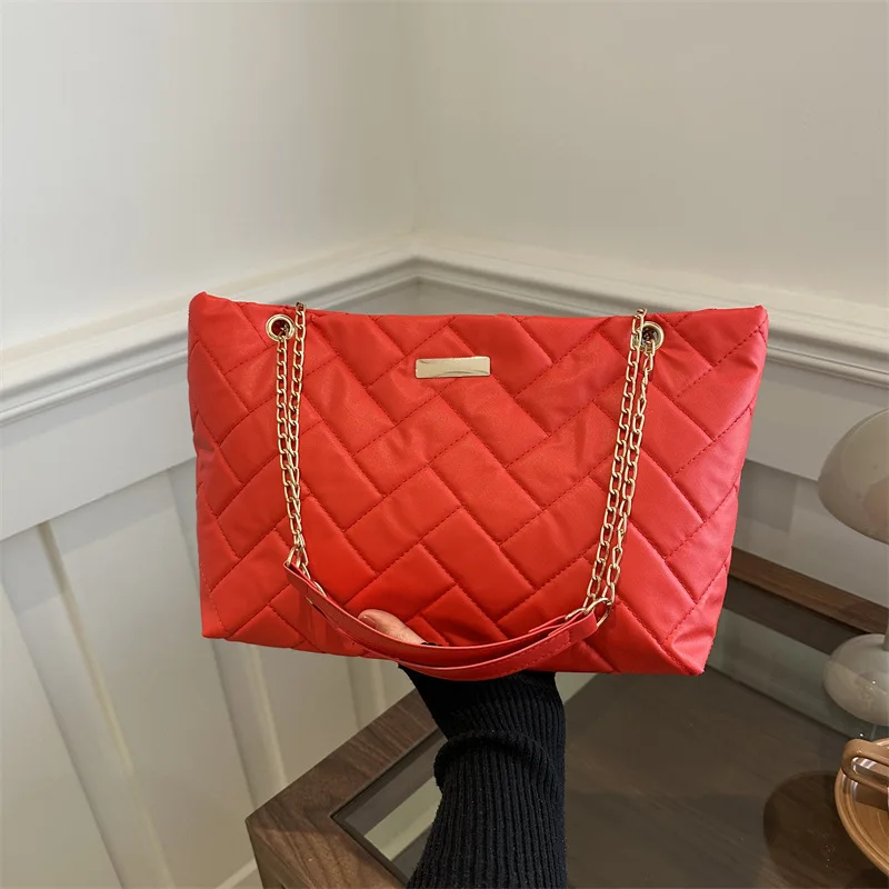 

2024 Large capacity casual diamond bag simple portable shoulder bag embroidered thread tote bag luxury designer handbag