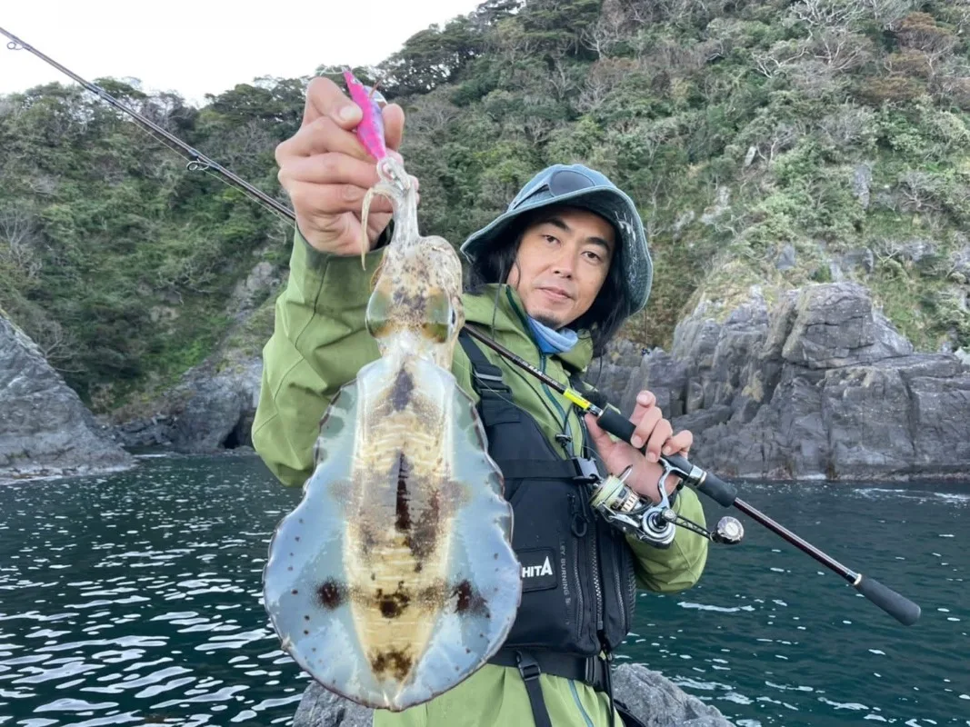 Fishing Lure YAMASHITA Super Glow EGI-OH 2.0-3.5 SQUID JIG WOODEN SHRIMP BAIT CUTTLEFISH OCTOPS