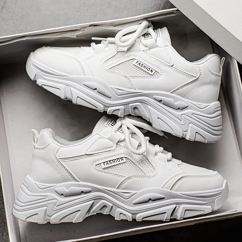 Men's summer sports shoes with thick sole, modern running shoes for outdoor, sports shoes for students with soft anti-slip sole