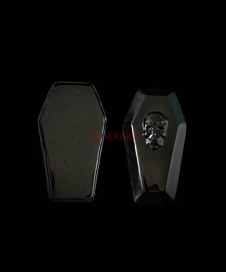 Halloween series dark wind creative skull relief ceramic butter plate butter plate with cover Dim sum cheese box