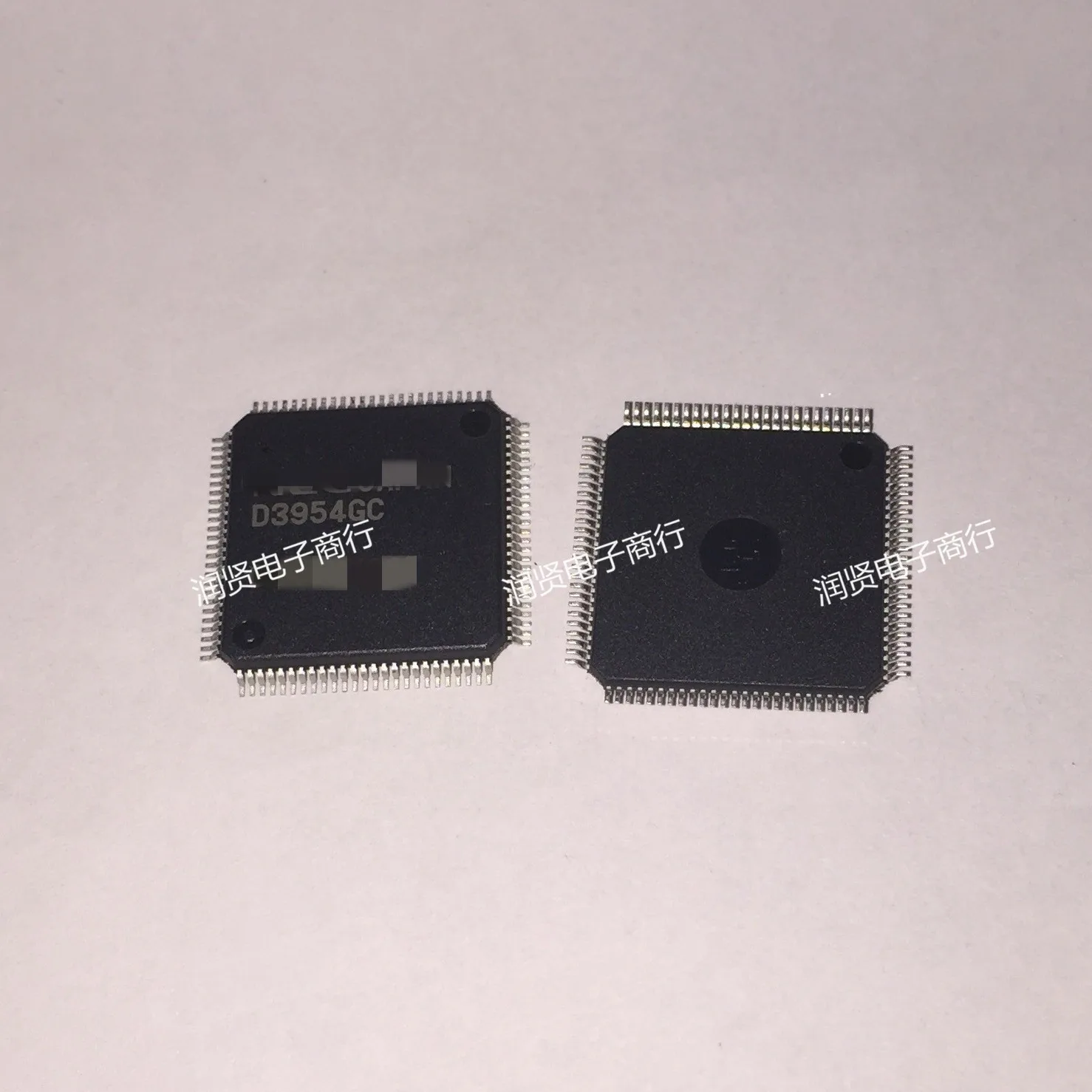 

1 шт., UPD3954GC QFP, новая модель