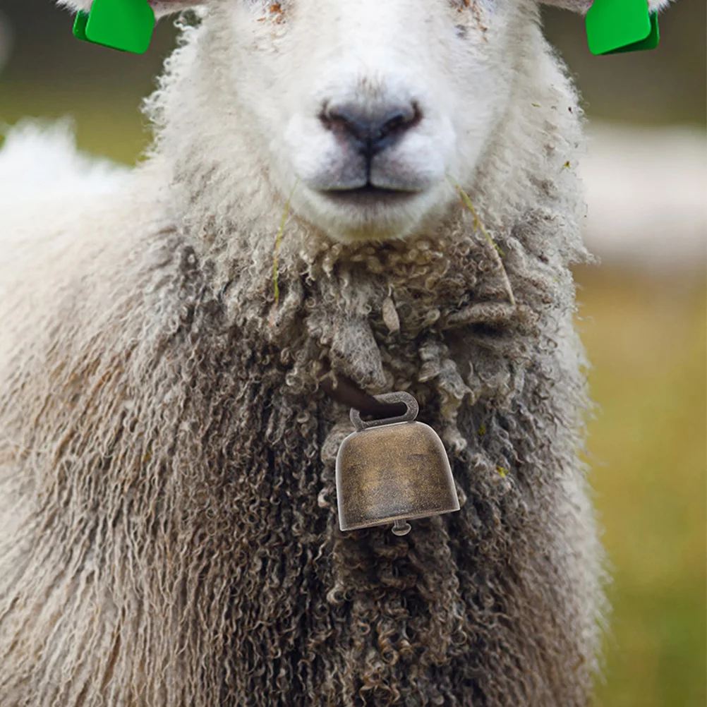 

6 Pcs Metal Cowbell Bells Vintage Simple Designs Pet Anti-lost Copper Cattle Ornaments