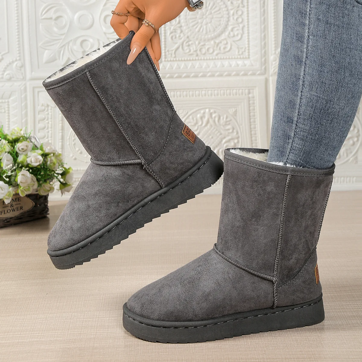 New Winter Plus Size Leisure and Comfortable Flannel Flat Bottom Warm Women's Snow Boots Joker Women's Boots in 2025