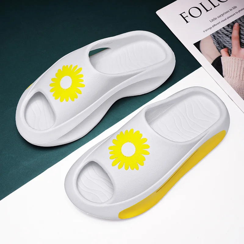 Slip Slippers for Men Non-Slip With Thick Sole Sandals Open Toe Pillow Beach Slippers for Summer Slipper for Indoor  Outdoor_voghion.com