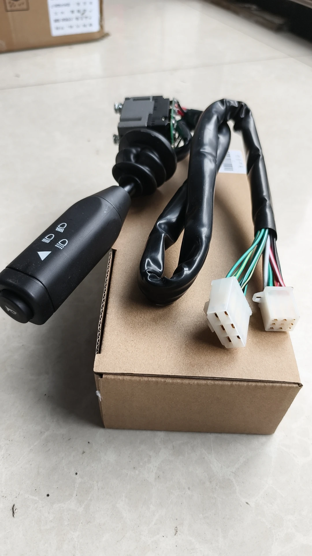 Chinese Bus Parts Yutong Bus Combination Switch 3774-00278 Affordable Price