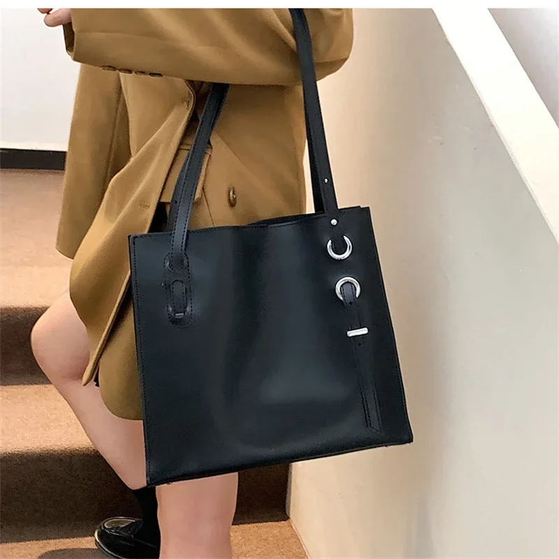 

Vintage Design Large Casual Tote Bags for Women 2021 Lux Designer Handbags Pure Color Simple Style Shoulder Bag Ladies Shopper