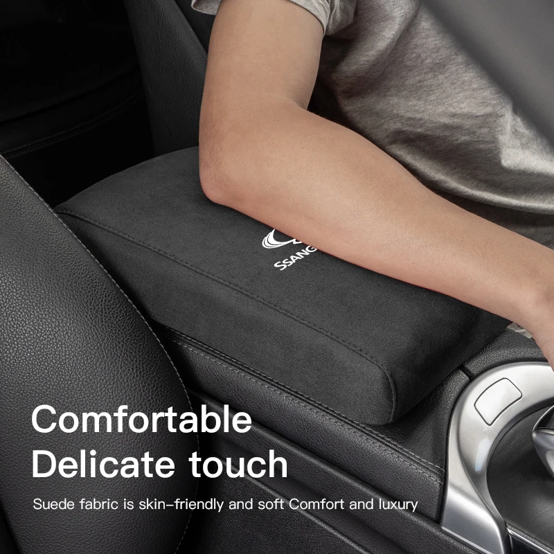Edylinn Car Center Console Armrest Pad Cover Cushion, Car Interior Soft  Armrest Compatible With MG Hector - Beige : : Car & Motorbike