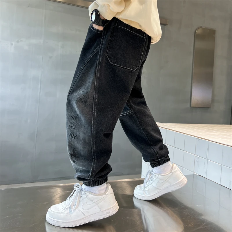 Boys jeans 2025 Spring and Autumn New Product Side Personalized Print Design Trousers Children's Casual Tie-Feed Pants