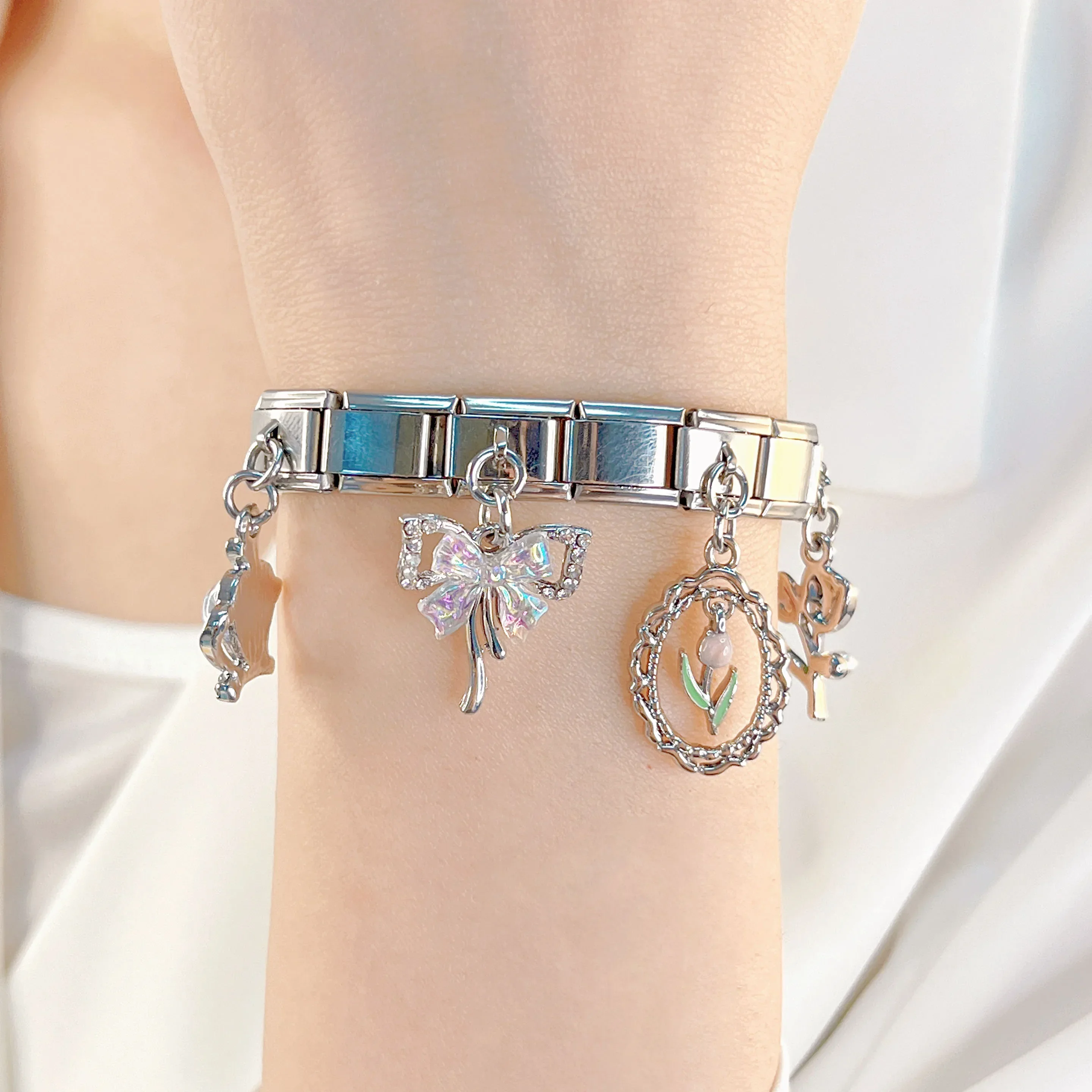 Charm Bracelet Hapiship Daisy Flower Crown Heart Moon Planet CZ Italian Charm Fit 9mm Bracelet Stainless Steel Jewelry Making DJ599