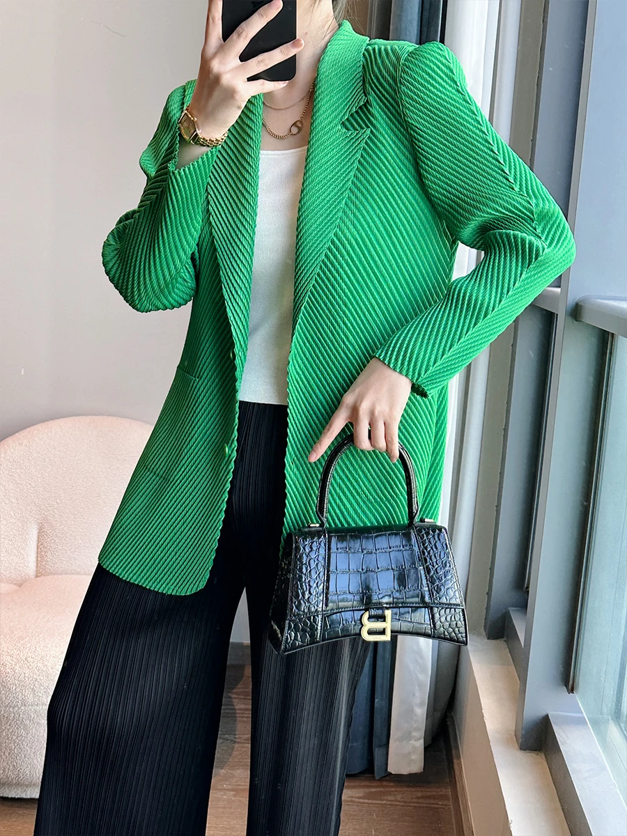 Miyake fold summer new fish scale pleated suit jacket women sun-protective clothing long sleeve thin shirt
