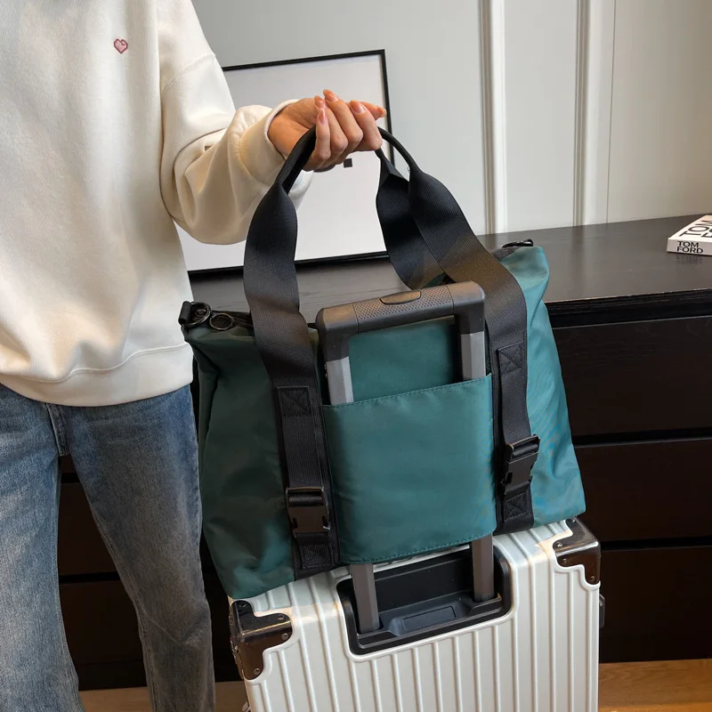 Travel bag Large capacity men's and women's fitness bag advanced sense waterproof travel handbag go out clothes duffel bag