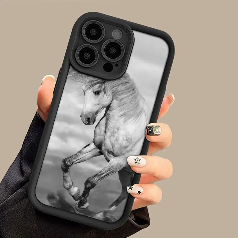 thumbnail image 1 of Funda de teléfono para iPhone 15, 14, 13, 12, 11 Pro Max Plus, 13 Mini, X, XR, XS, MAX, 8, 7, cubierta suave anticaída, todo incluido, correr, caballo, 1 of 5