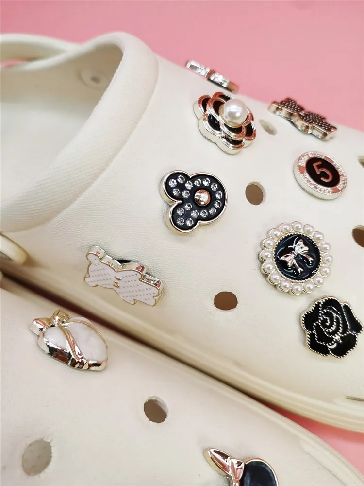 Luxury Rhinestone Jewelry Shoe Charms Women Garden Clog Shoes Decoration  Diy Combination Buckle Accessories For Croc jibz Pins