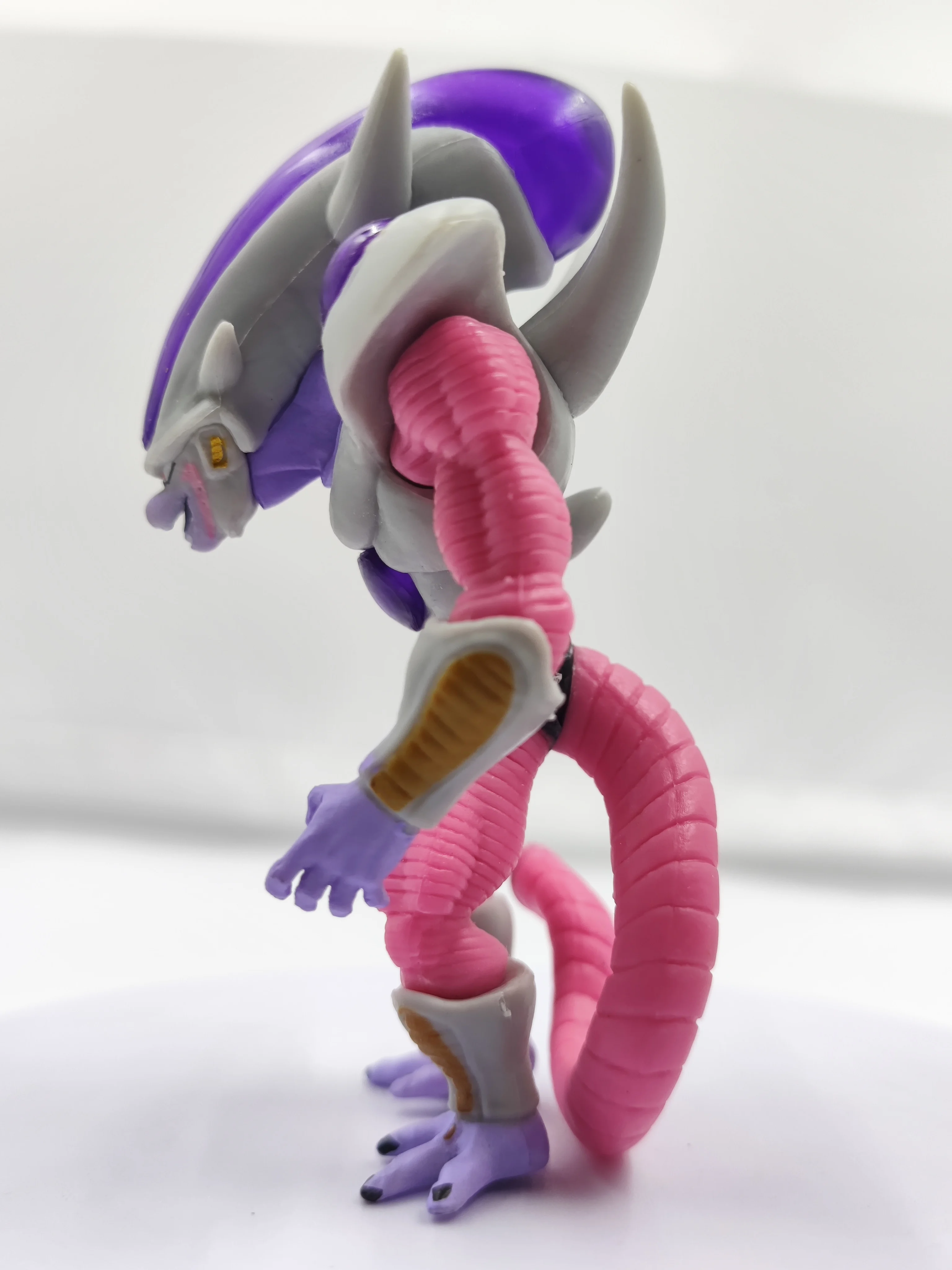 BANDAI Dragon Ball Z SH Figuarts – Freezer Prima Forma, Action Figure 11 Cm
