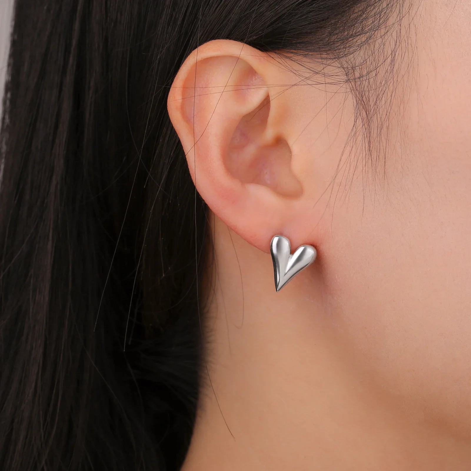 Lucktune Heart Stud Earrings Women Stainless Steel aros mujer Love Cutout Piercing Earrings Trend 2025 Kpop Jewelry Gift New - Image 3