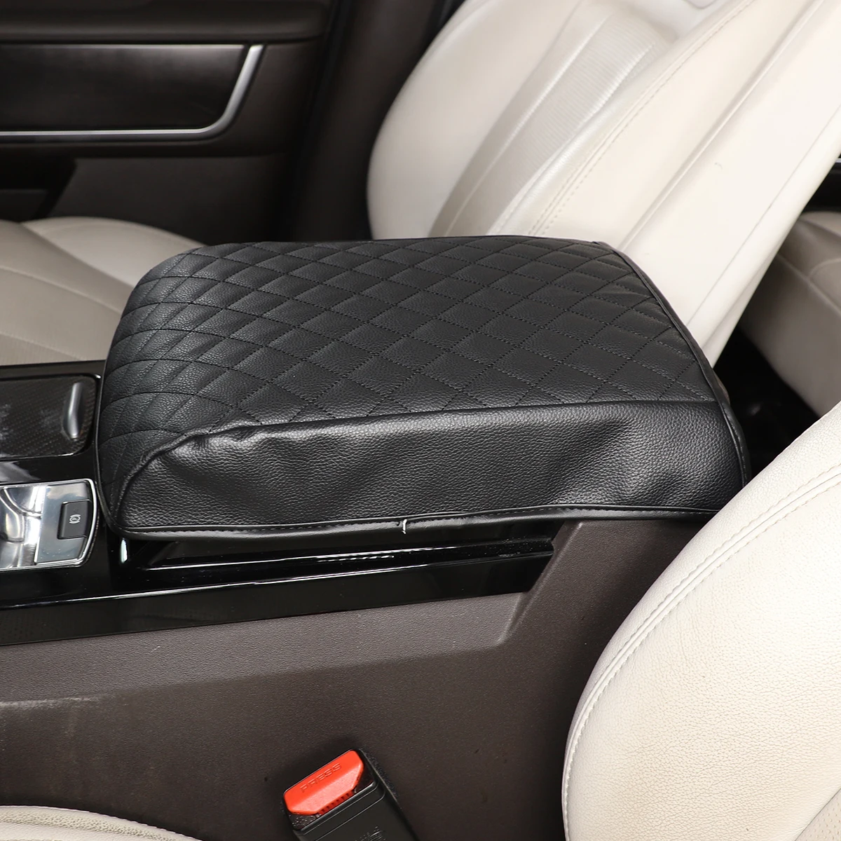 

For Land Rover Discovery 5 LR5 2017-2022 leather Black Car center armrest box protective cover Car Accessories