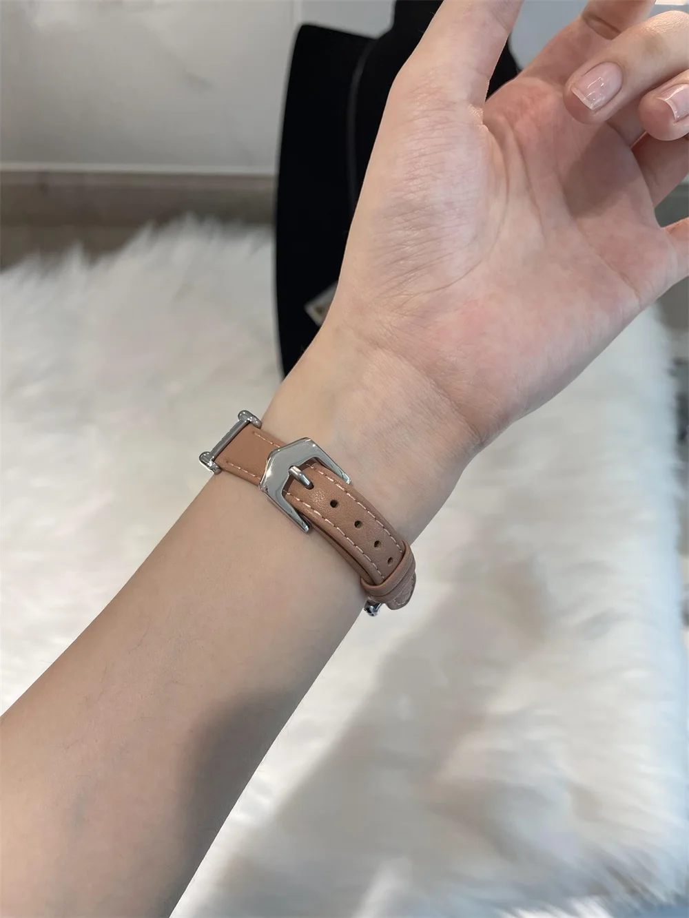 Diamond Leather strap for Apple Watch Band 44mm 45mm 38-42-40-41mm Luxury design Bracelet iwatch series 8 7 SE 6 5 4 Ultra 49mm