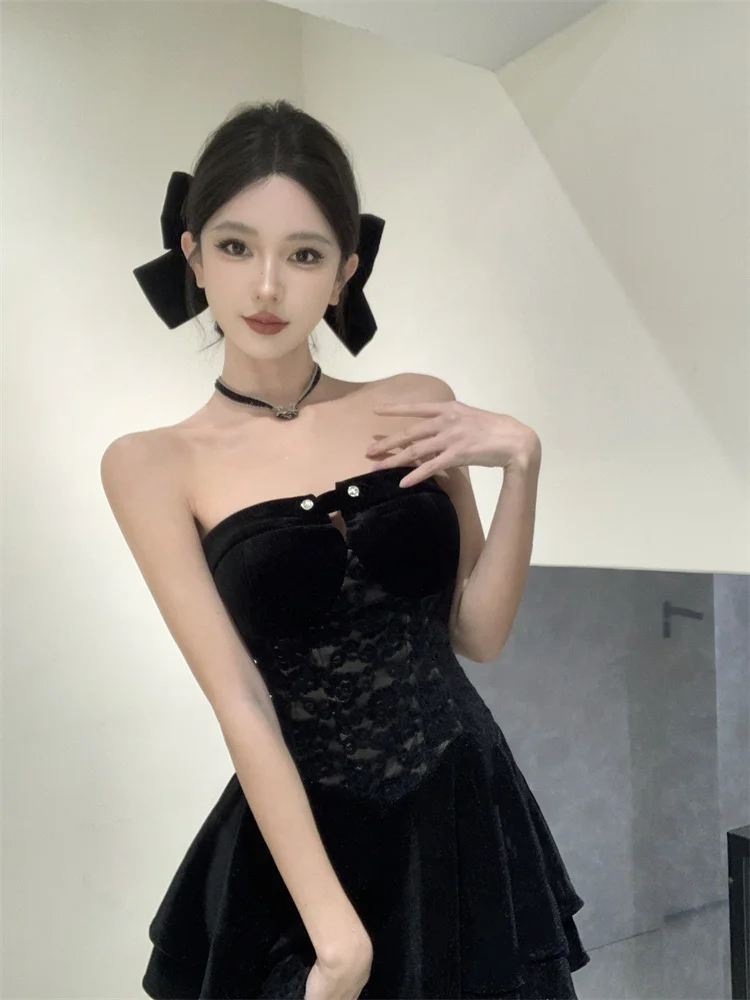 Minivestido gótico Y2K sin tirantes para mujer, vestido de fiesta de noche de retazos de encaje de terciopelo negro, corte en A, ajustado, sexy, para graduación, nuevo