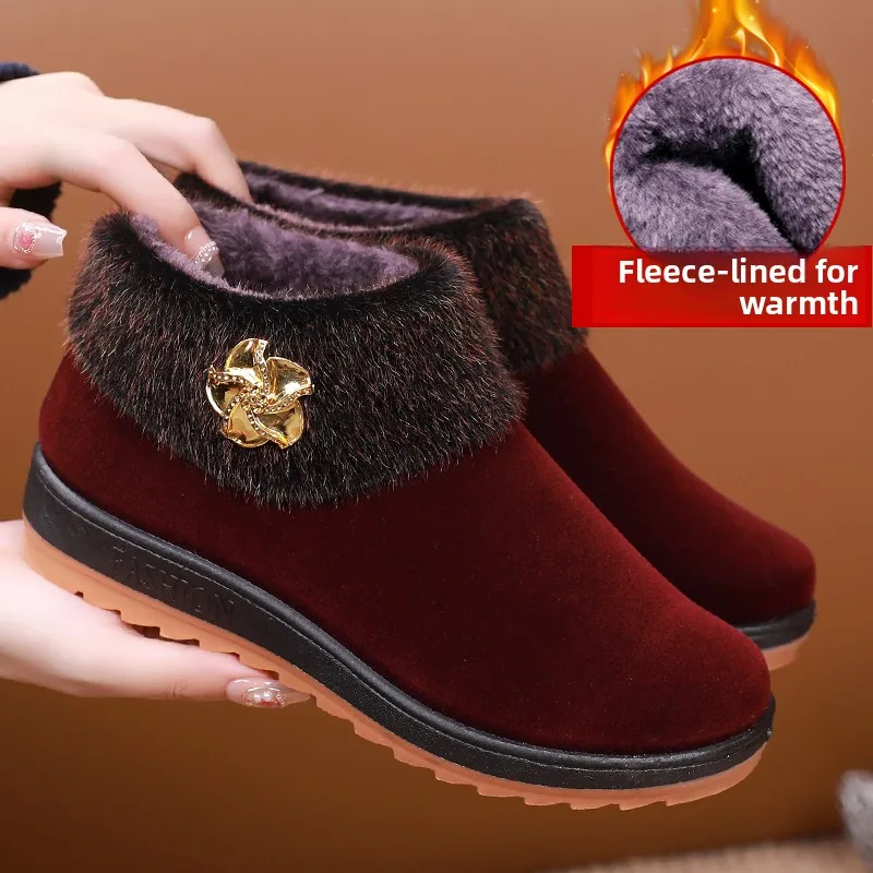 Thiened Fluffy Anti-slip Winter Cotton oes for ly Women Traditional Beijing Cloth oes Comfortable Low Heel Flat Bo...