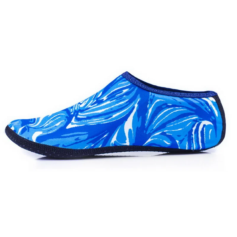 Men Women Water Shoes Swimming Non-slip Diving Socks Summer Beach Shoes Seaside Sneaker Slippers water shoes diving socks aqua shoes diving shoes
