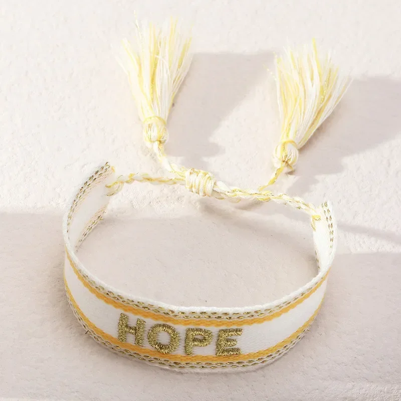 Braccialetto Regolabile In Tessuto Con Parole Ricamate 'Forever Love' E Nappa - Gioiello Sentimentale Per Lei, Regalo Amicizia O Coppia - 2