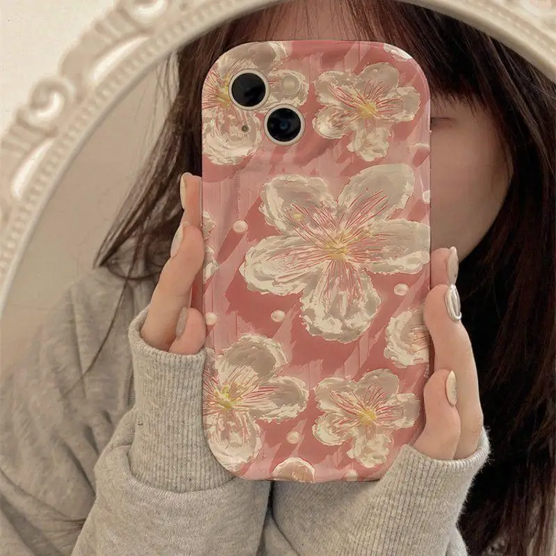Artistic Flower Heart Chain Phone Case