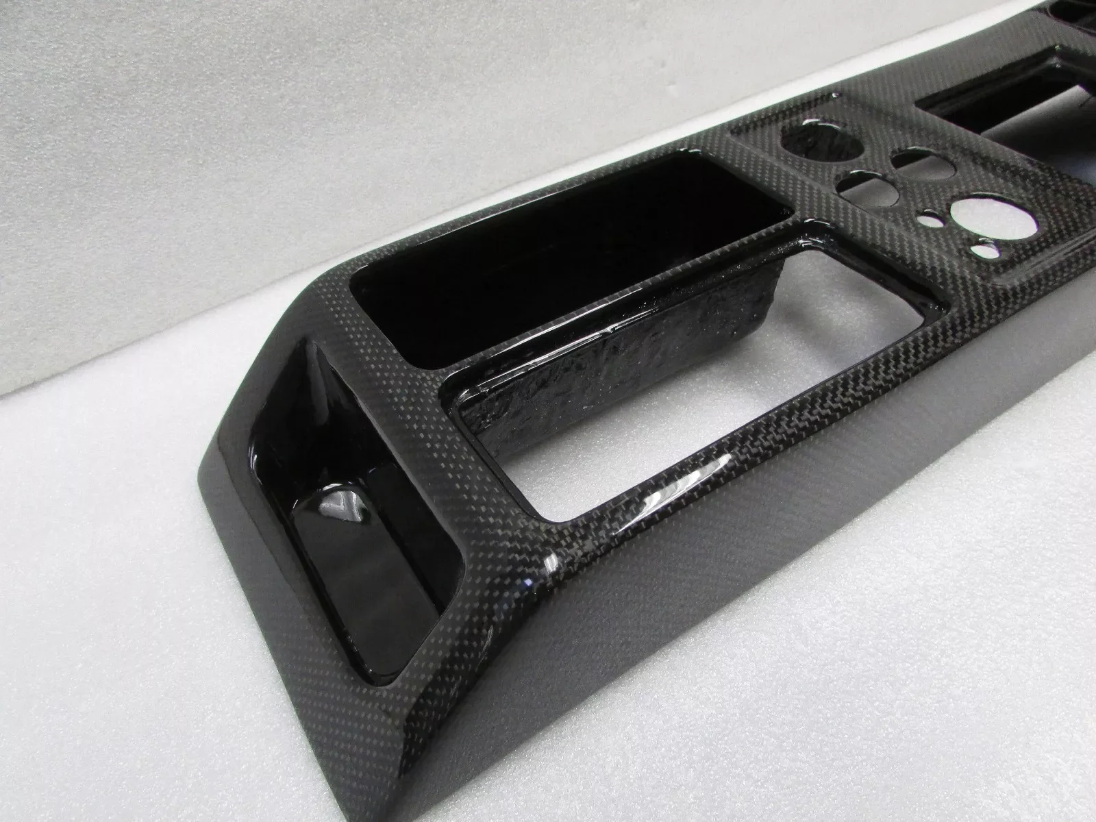 For Ferrari F430, Upper Carbon Fiber Center Console, 1x1 Weave Pattern, New
