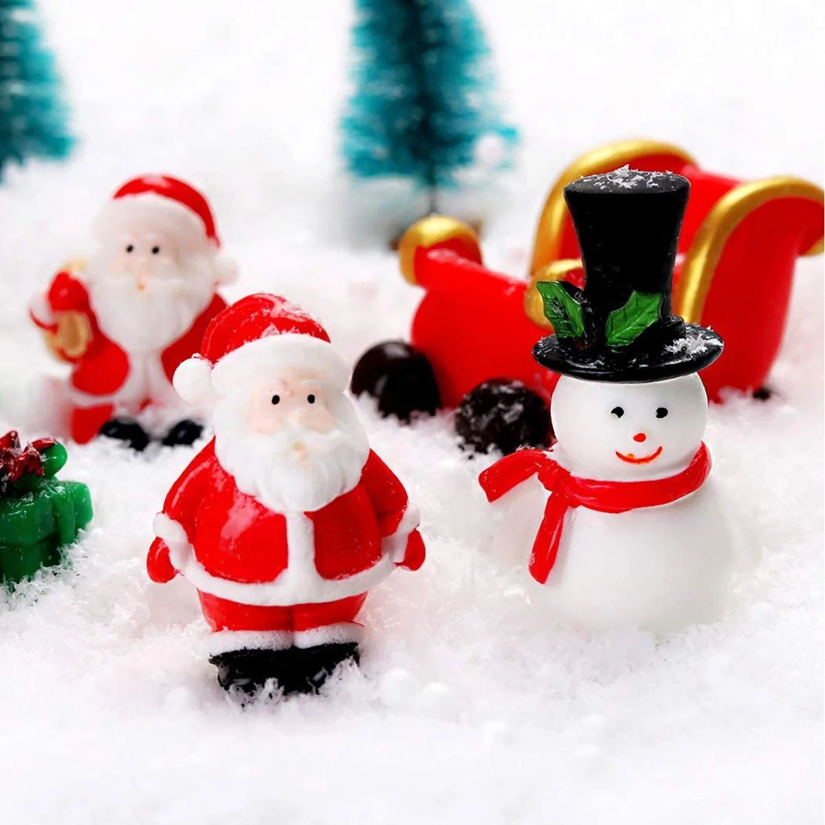 

12pcs Christmas Miniature Ornaments for Snowy Winter Decoration Accessories Random Pattern