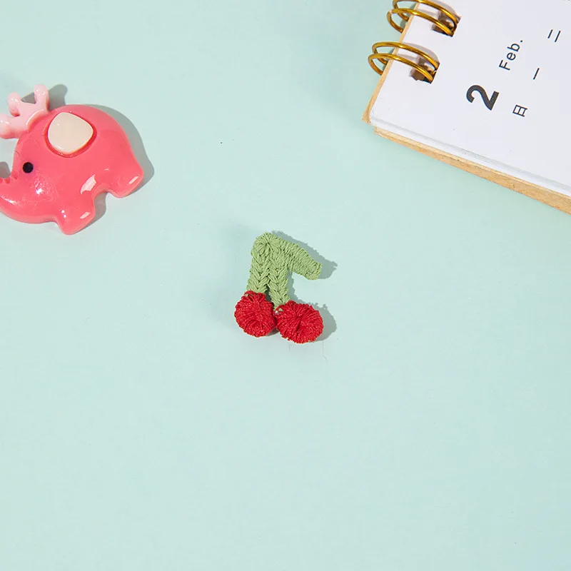 50PCS 새로운 니트 자수 미니 체리 스티커 의류 액세서리 DIY 어린이 체리 헝겊 패치 도매