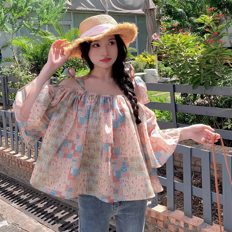 ŵ ̽   , ĳ̼  Ʈ 콺, 