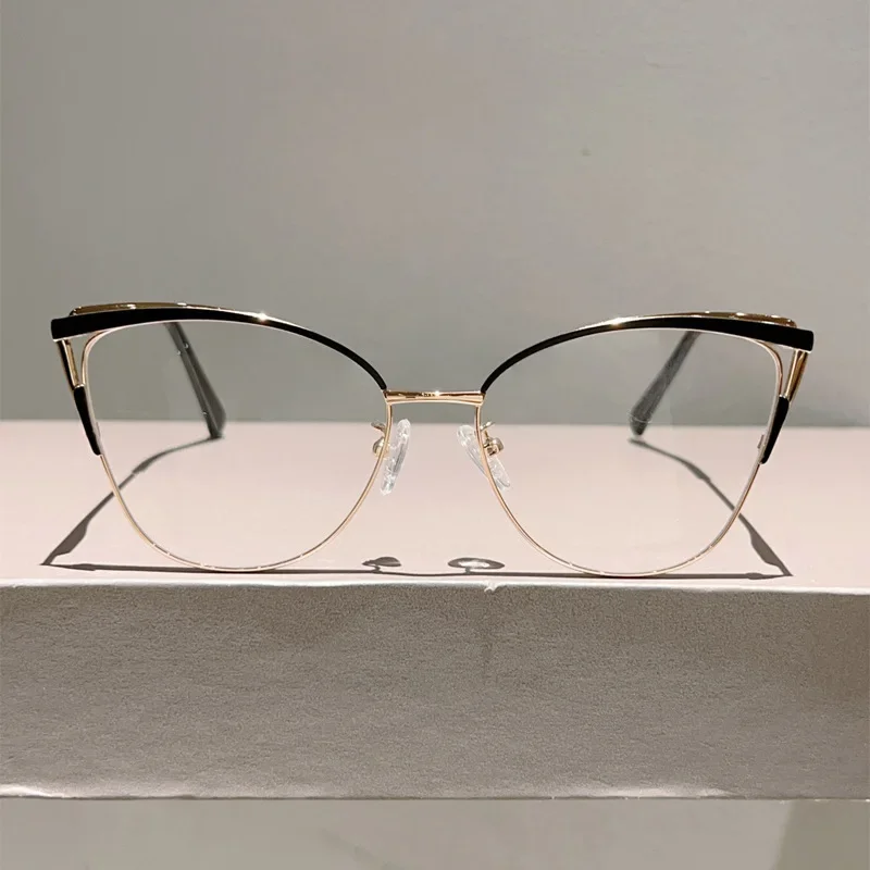 Modische, ultraleichte Cat-Eye-Anti-Blaulicht-Brille mit Metallrahmen und hochauflösenden flachen Gläsern für Männer und Frauen – Detail 16